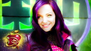 You Laugh You Lose  Descendants 3  Disney Channel Africa [upl. by Ignacio]