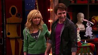 Shayne Topp From Smosh in Nickelodeon Sam And Cat [upl. by Keelin]