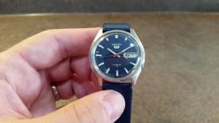 How to wind up a Seiko 5 automatic watch [upl. by Keslie845]