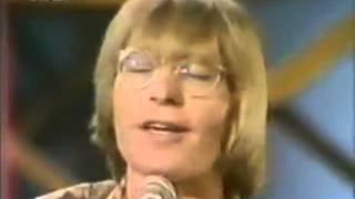 John Denver with Taffy Nivert  Okie from Muskogee 1973 [upl. by Eras975]