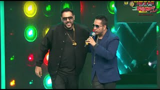 Mika Singh Vs Badshah Face Off At The Royal Stag Mirchi Music Awards  Radio Mirchi [upl. by Filbert]