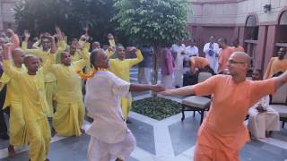 ISKCONDelhi Devotees Dancing on Hare Krishna Mahamantra Kirtan [upl. by Eigroeg1]