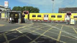 Birkdale Level Crossing [upl. by Bass]