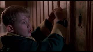 Home Alone 2 Lost in New YorkBest sceneMacaulay CulkinCatherine OHaraJohn HeardKieran Culkin [upl. by Doro]