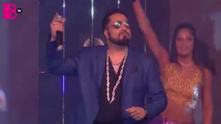 Mika Singh Performs Live at BritAsia TV Music Awards 2018 [upl. by Fabiolas]